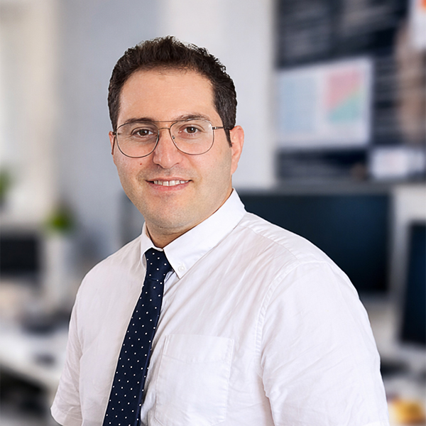 Hossein-Abdolnezhad-ASU-London-Team